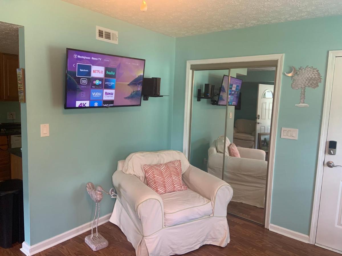 Cheerful Two Bedroom House 1.5 Miles From Beach. Myrtle Beach Esterno foto