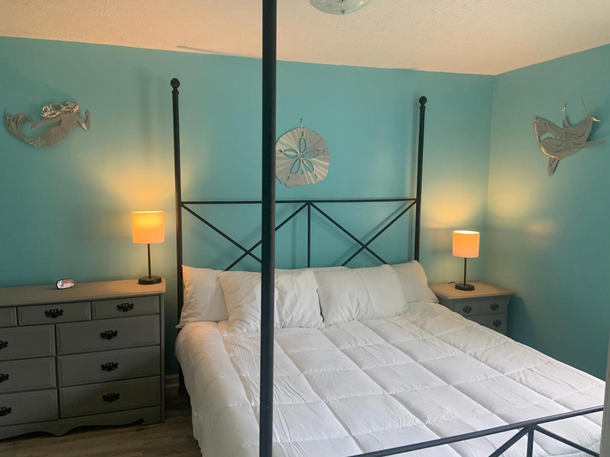 Cheerful Two Bedroom House 1.5 Miles From Beach. Myrtle Beach Esterno foto