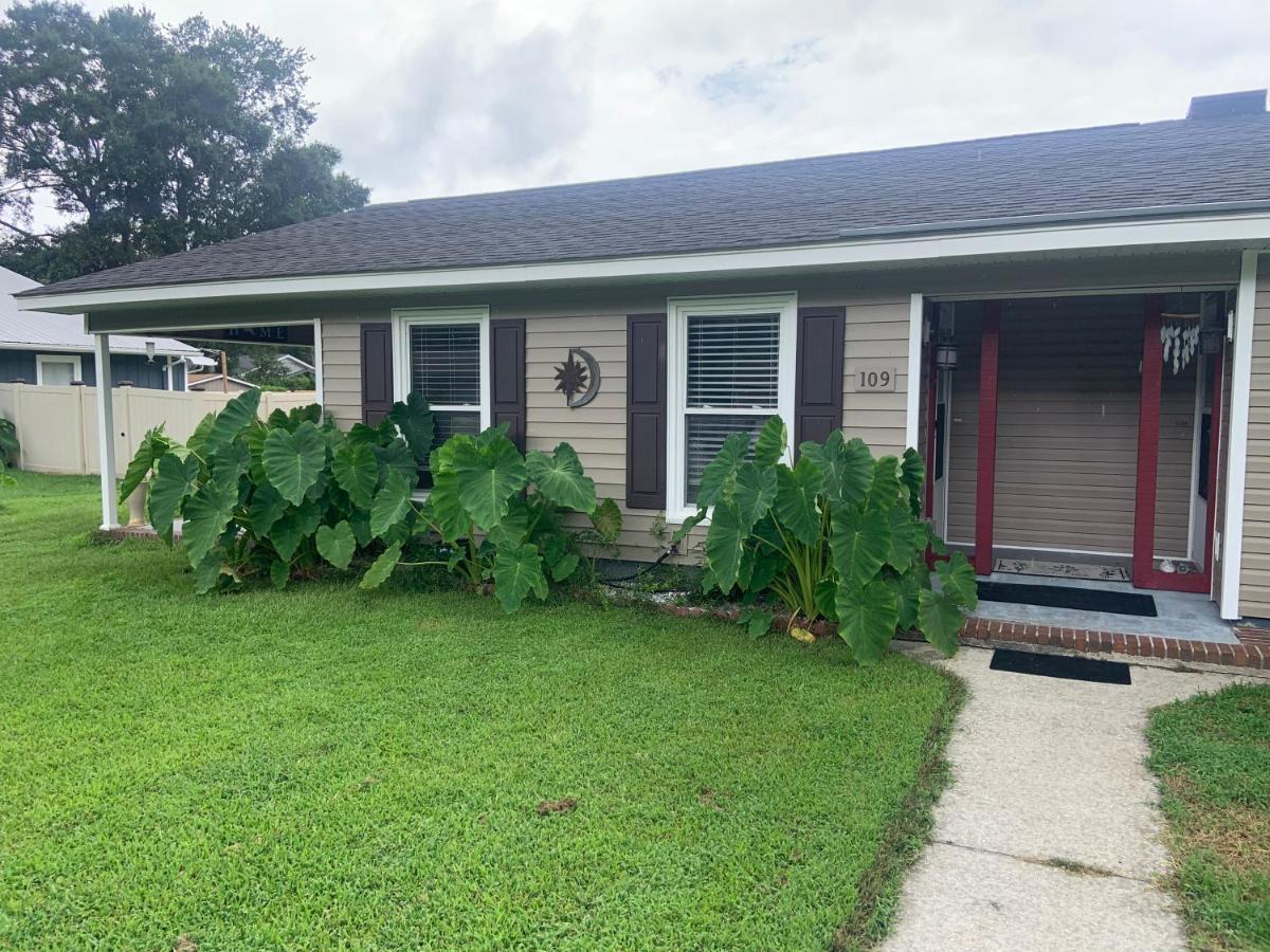 Cheerful Two Bedroom House 1.5 Miles From Beach. Myrtle Beach Esterno foto