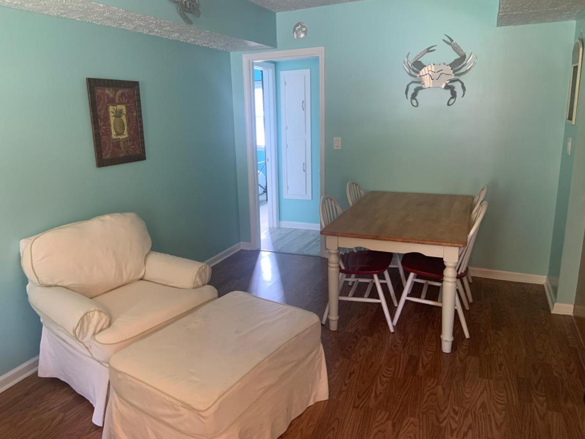 Cheerful Two Bedroom House 1.5 Miles From Beach. Myrtle Beach Esterno foto