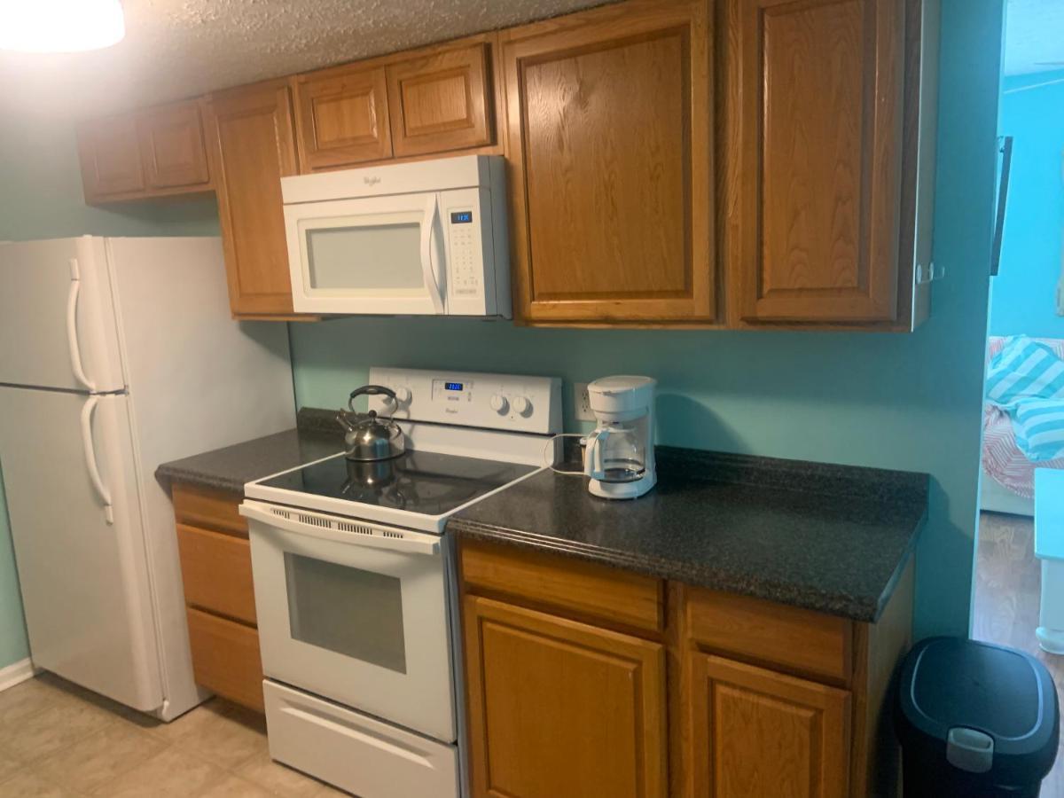 Cheerful Two Bedroom House 1.5 Miles From Beach. Myrtle Beach Esterno foto